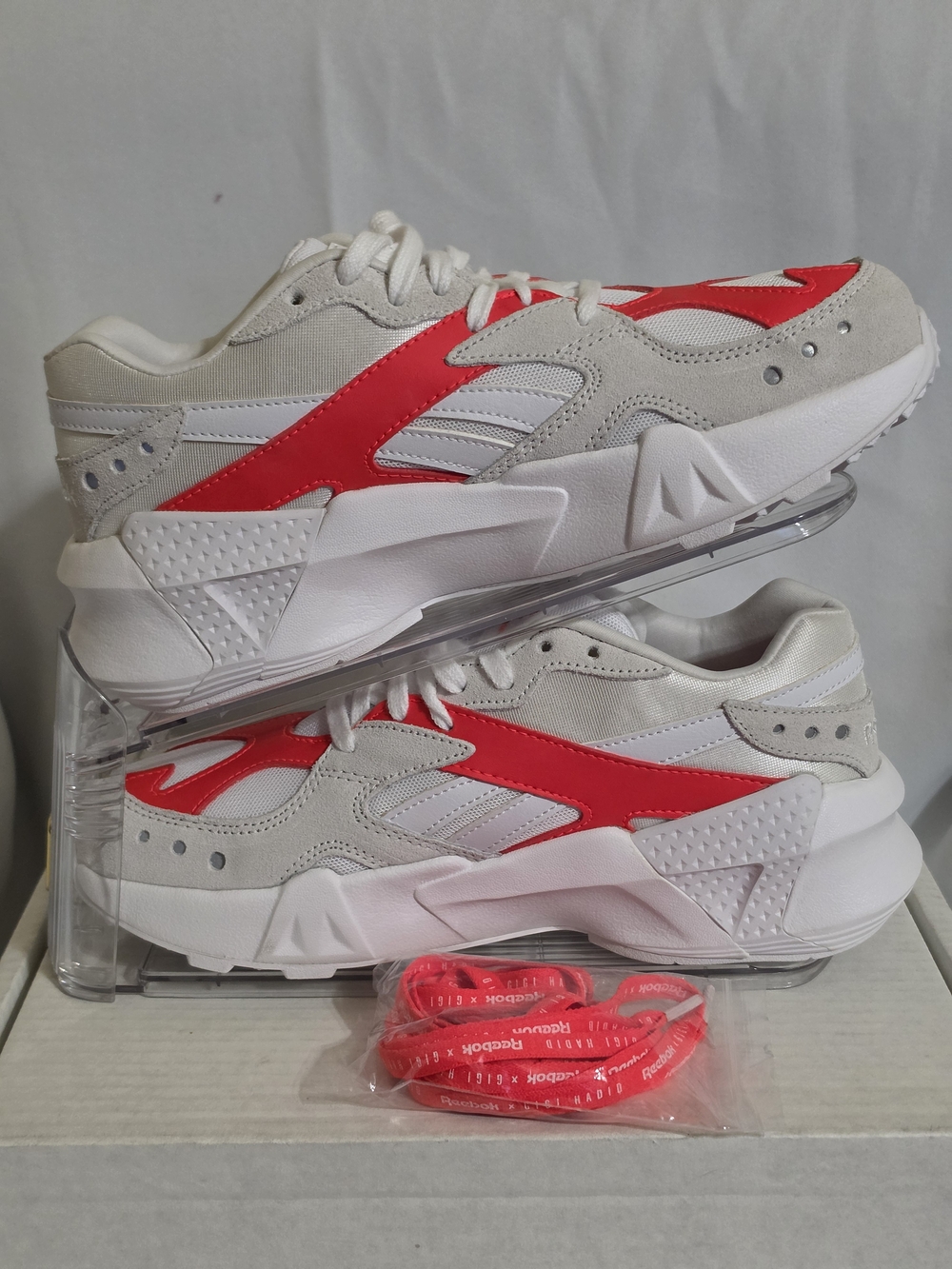 Reebok Gigi Hadid Collab Shoes DV5386 US Women Size 8 Retro Style - Picture 4 of 11